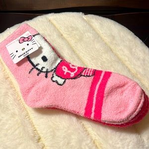 COPY - Hello kitty pair of 2 fuzzy socks Valentine’s Day new